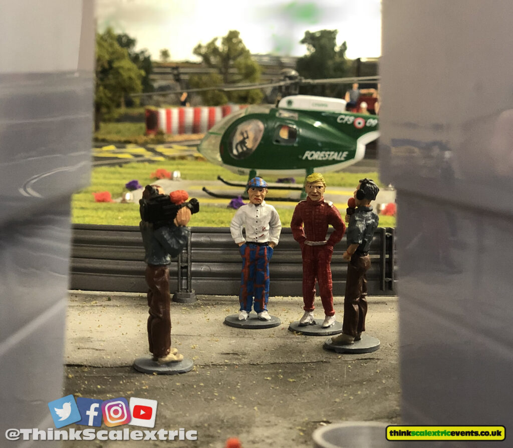 Bespoke Track: Compact Race Track 8' x4'