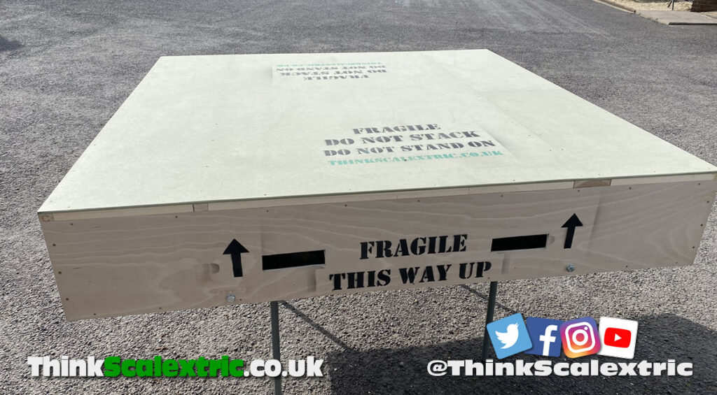 Bespoke Track: Compact Exhibition Track 3.5' x 3.5'
