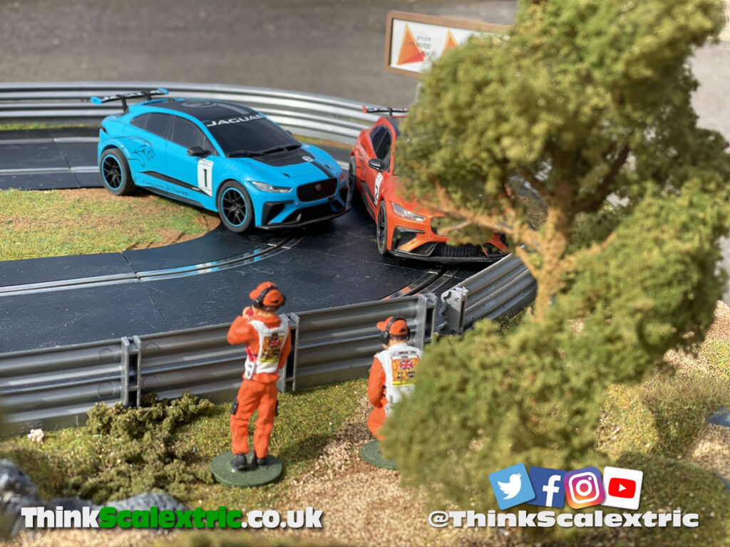 Bespoke Track: Compact Exhibition Track 3.5' x 3.5'