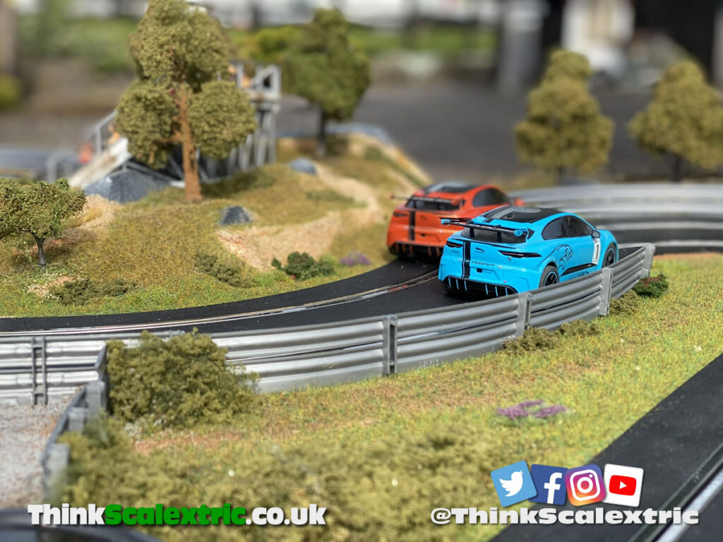Bespoke Track: Compact Exhibition Track 3.5' x 3.5'