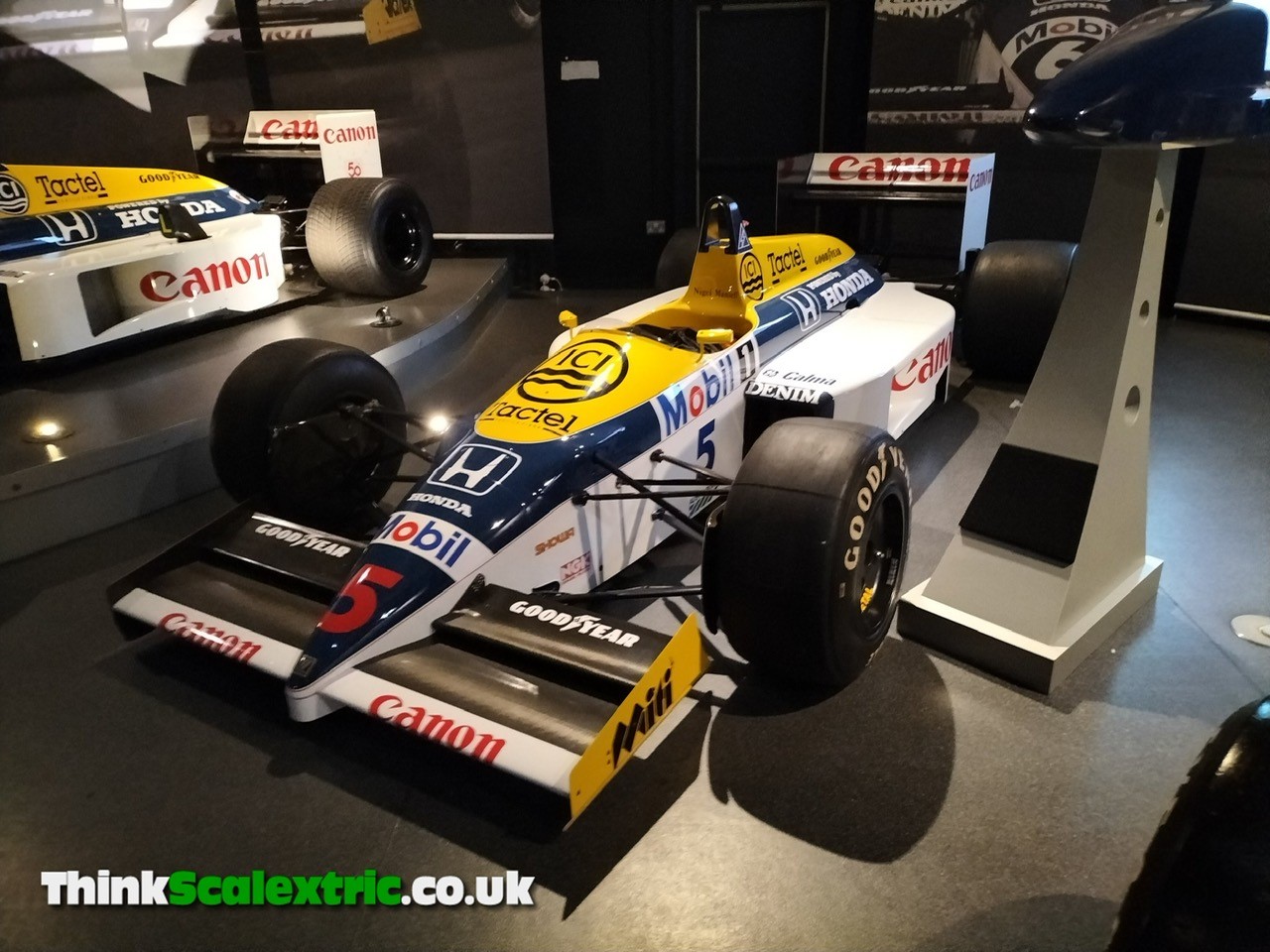 williams f1 racing evening with Nigel Mansell giant scalextric bespoke track build